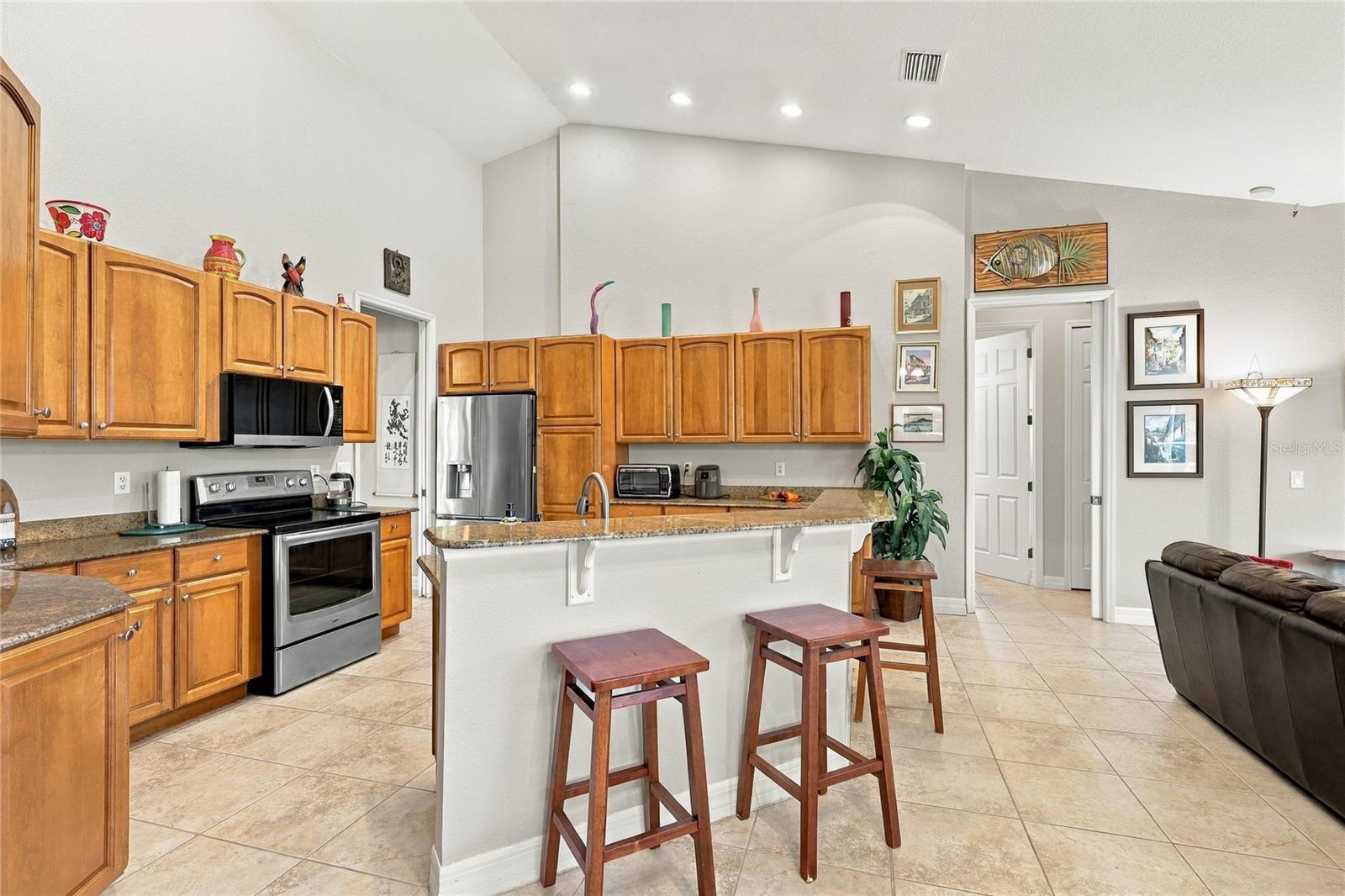 4364 SKYWAY AVE — photo 15