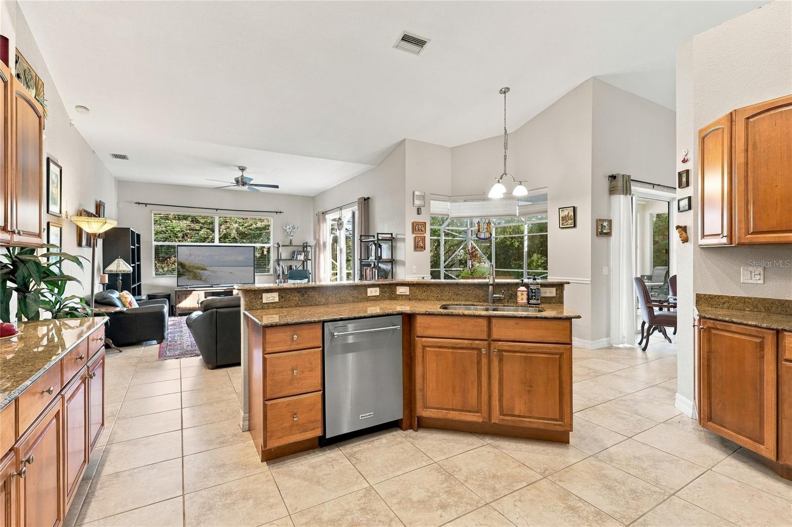4364 SKYWAY AVE — photo 17