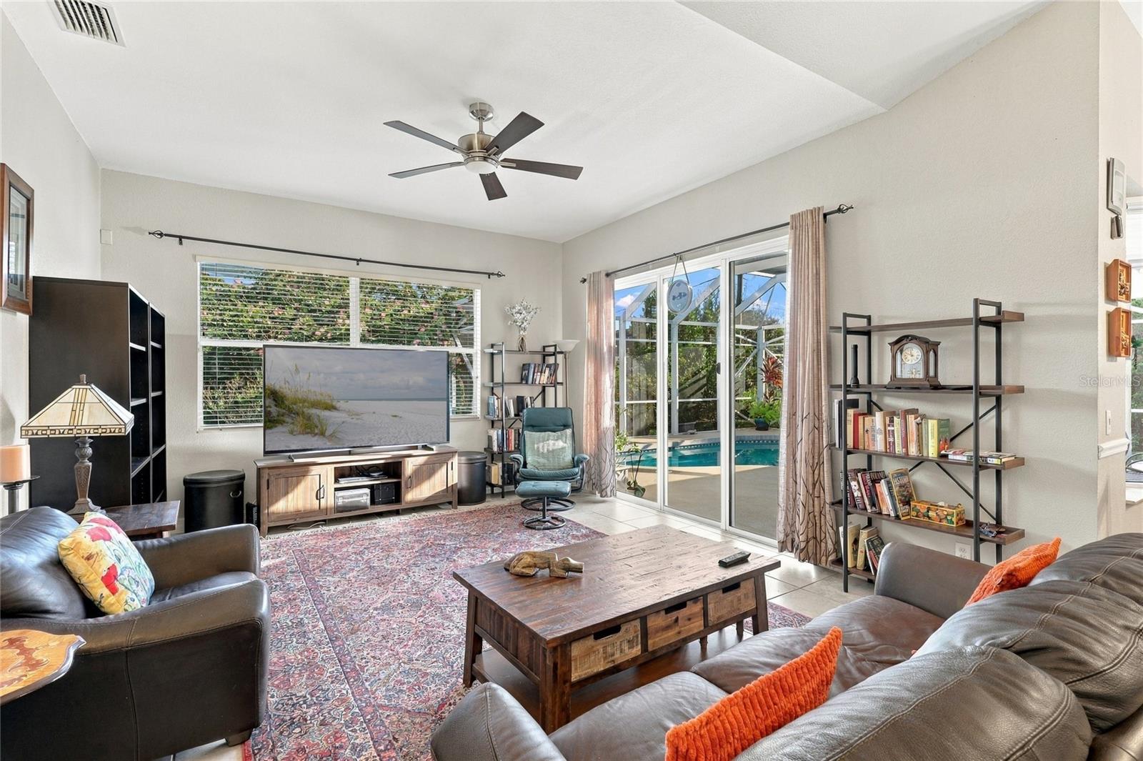 4364 SKYWAY AVE — photo 18