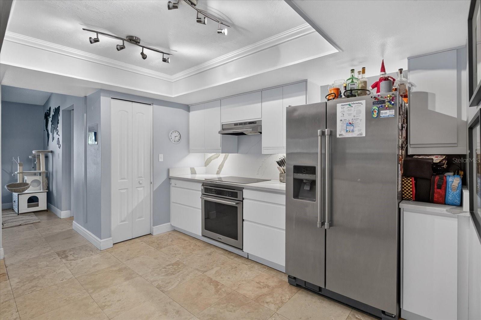 2406 COUNTRY TRAILS DR — photo 18