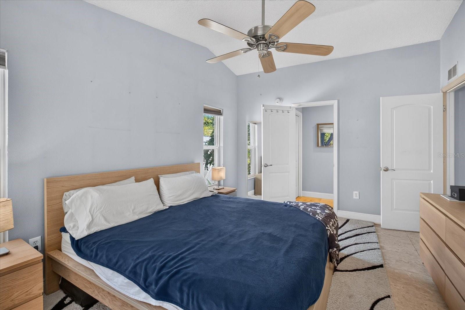 2406 COUNTRY TRAILS DR — photo 36