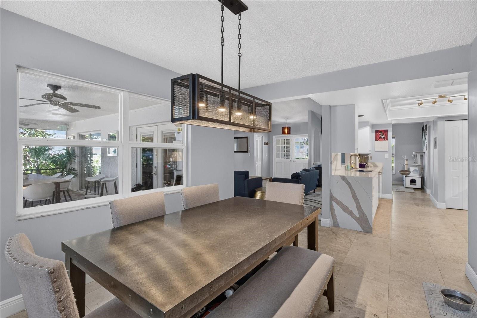 2406 COUNTRY TRAILS DR — photo 12
