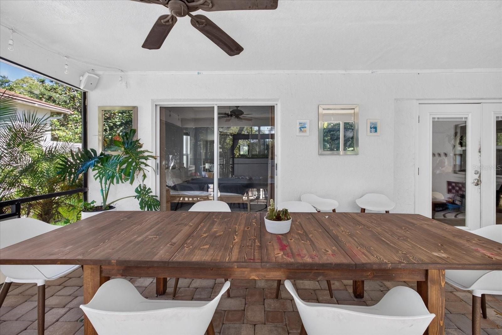 2406 COUNTRY TRAILS DR — photo 38