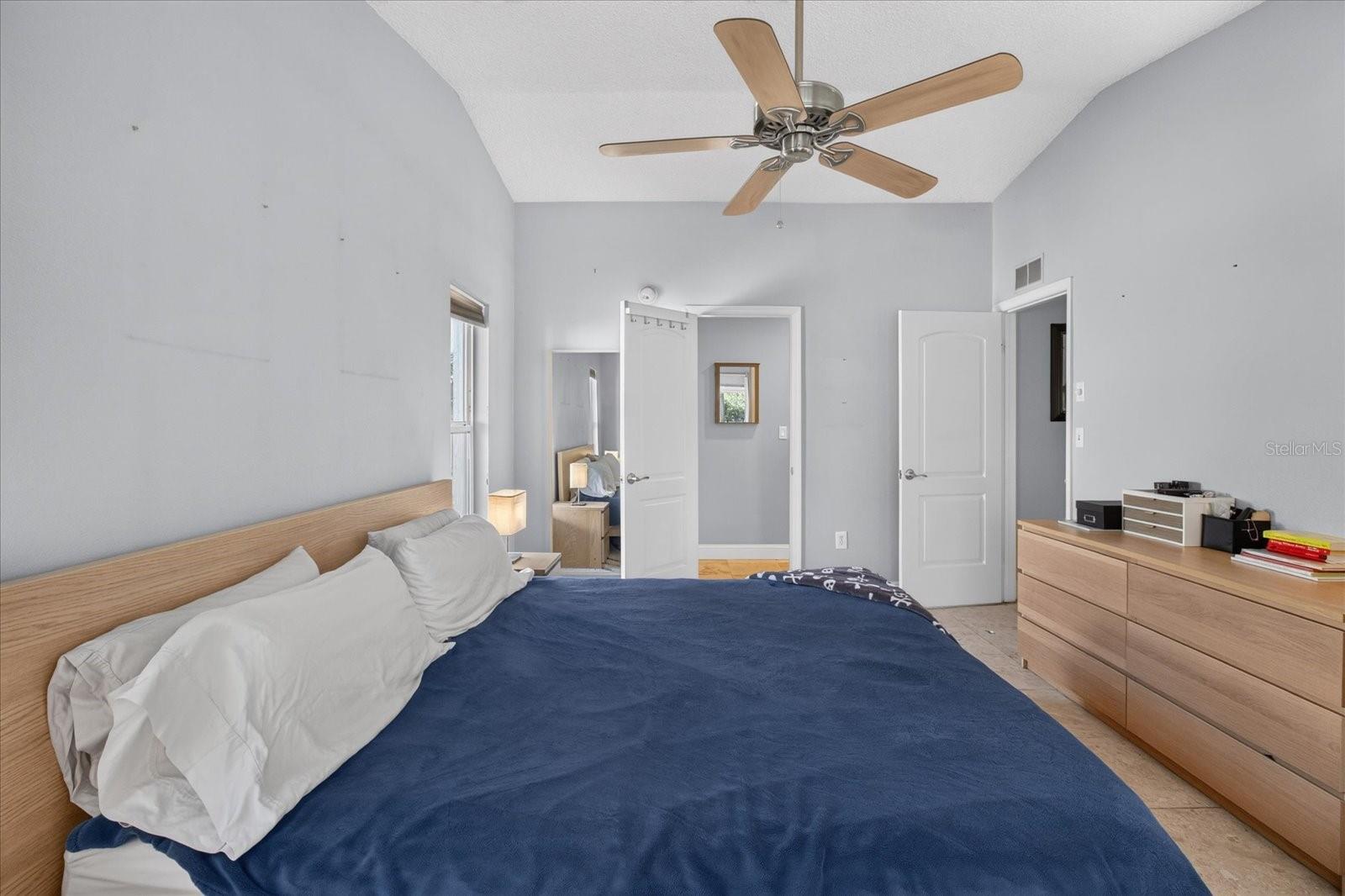 2406 COUNTRY TRAILS DR — photo 37