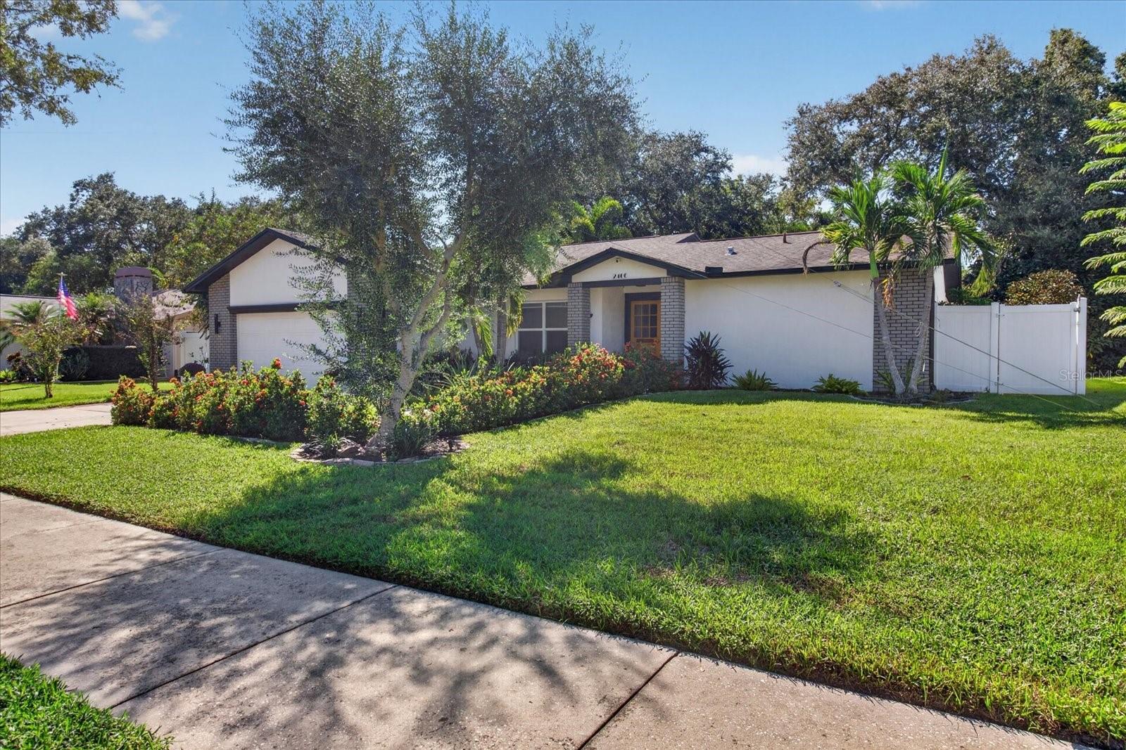 2406 COUNTRY TRAILS DR — photo 48