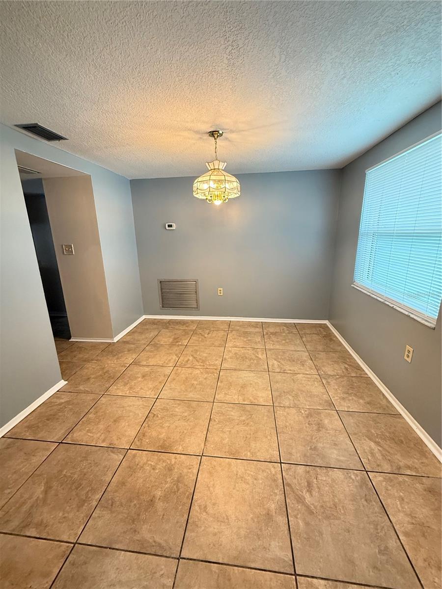 7320 KING ARTHUR DR — photo 17
