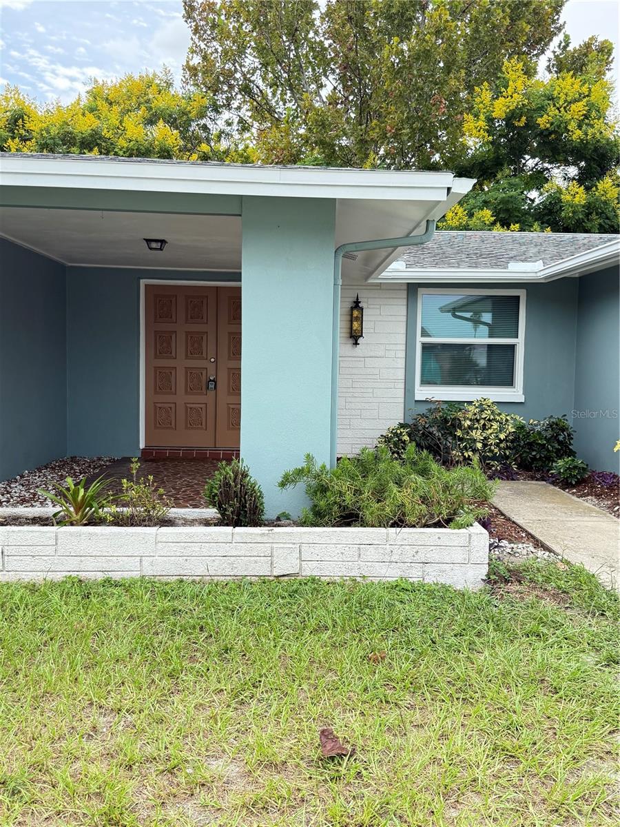 7320 KING ARTHUR DR — photo 2