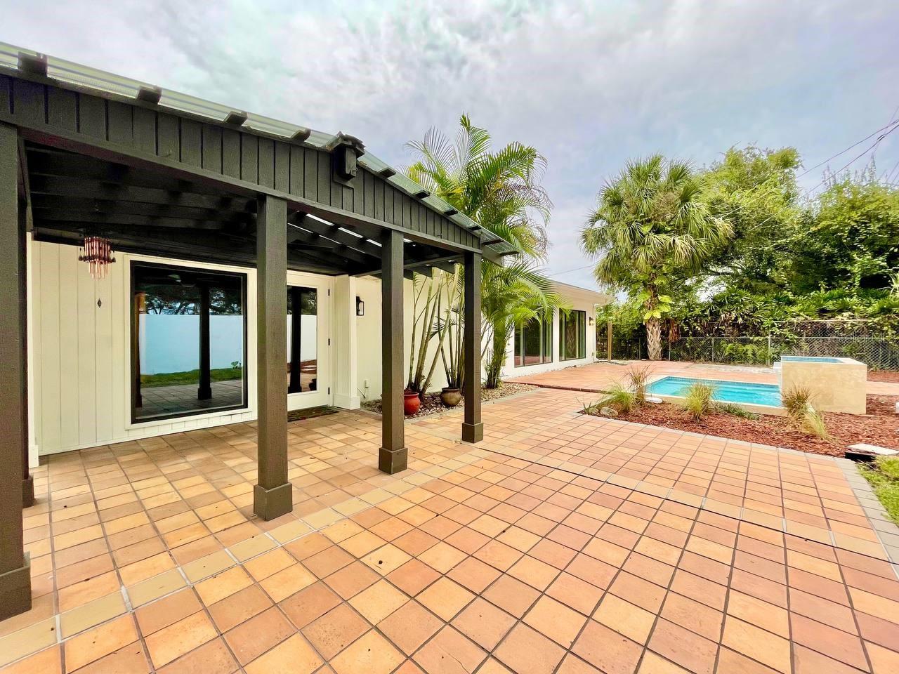 2328 FERN PL — photo 31
