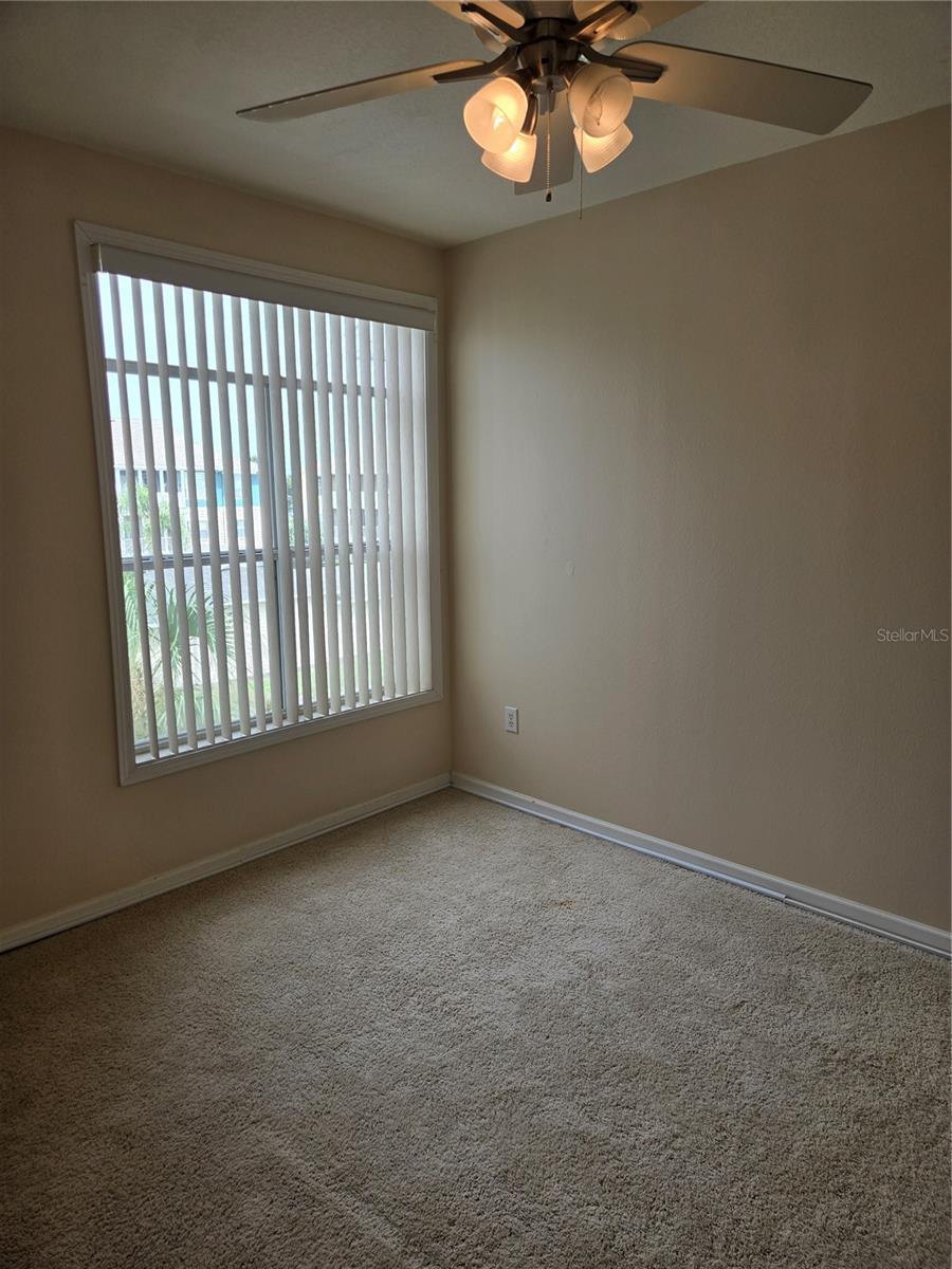 4802 51 ST W #1212 — photo 11
