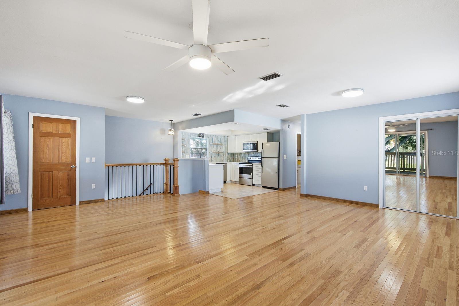 305 CRYSTAL BEACH AVE — photo 3