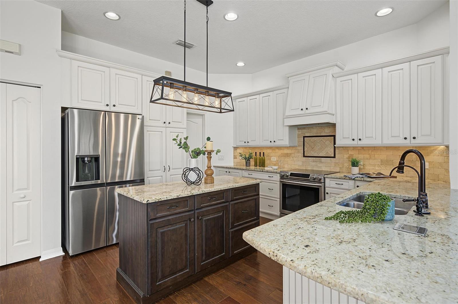 2126 BLUE BEECH CT — photo 6