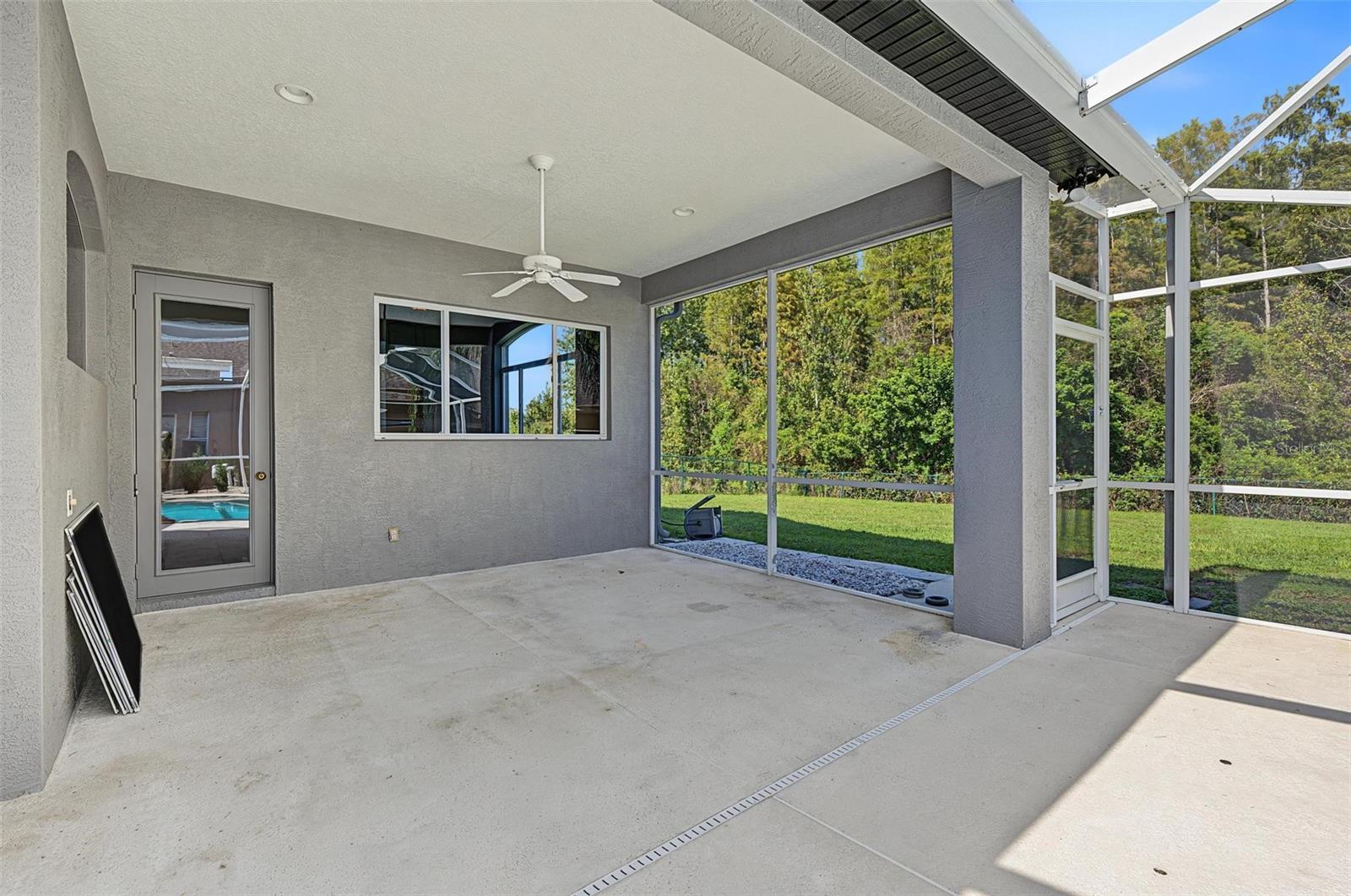 2126 BLUE BEECH CT — photo 40