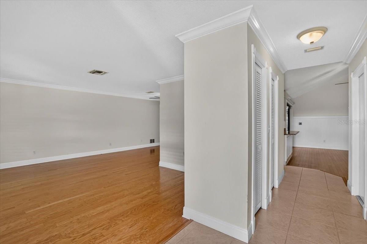 7604 19TH AVENUE DR W — photo 4