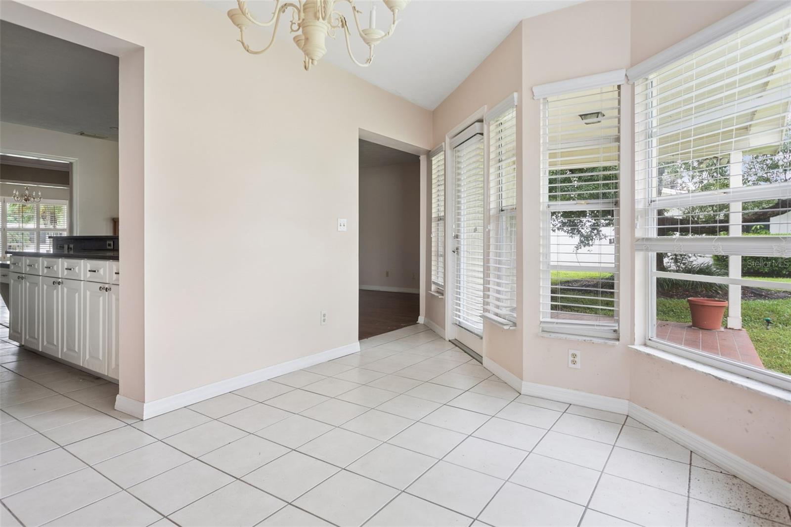 4208 N RIVER VIEW AVE — photo 9
