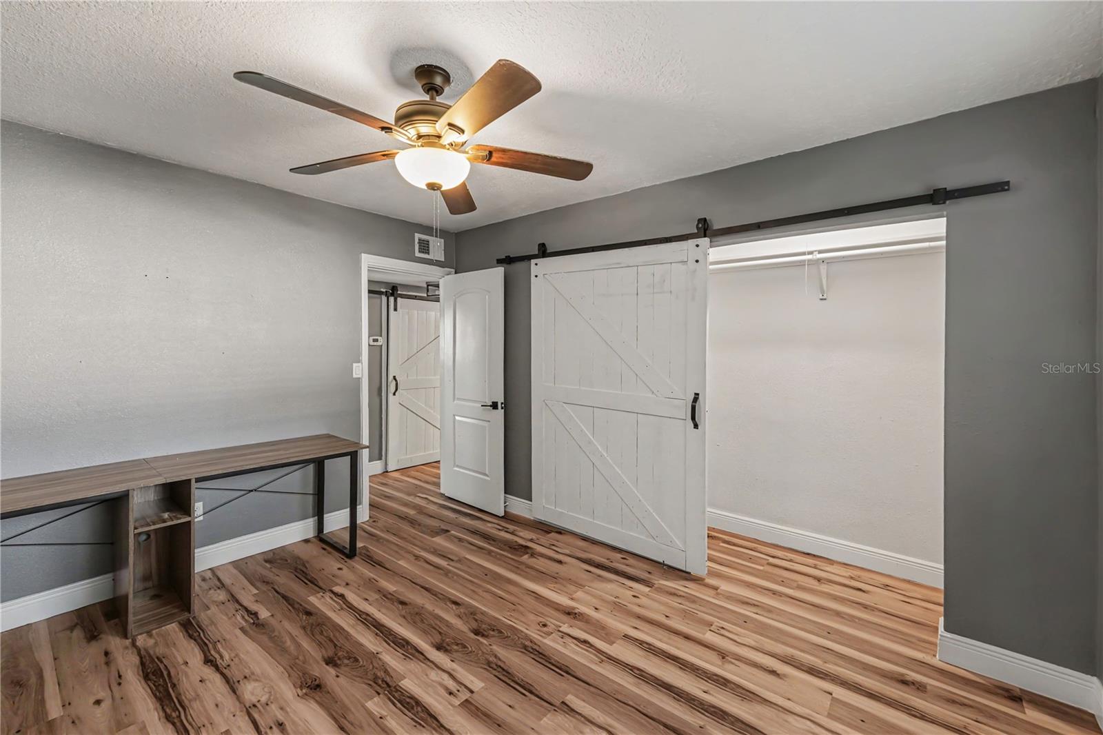217 GARDEN CIR — photo 24