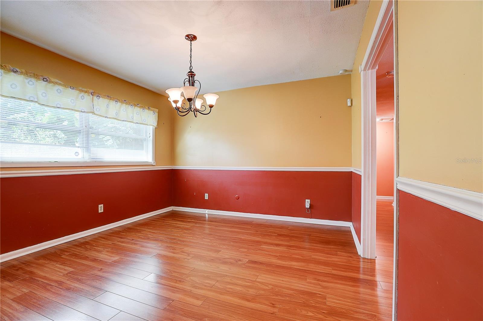 519 OAKHURST ST — photo 24