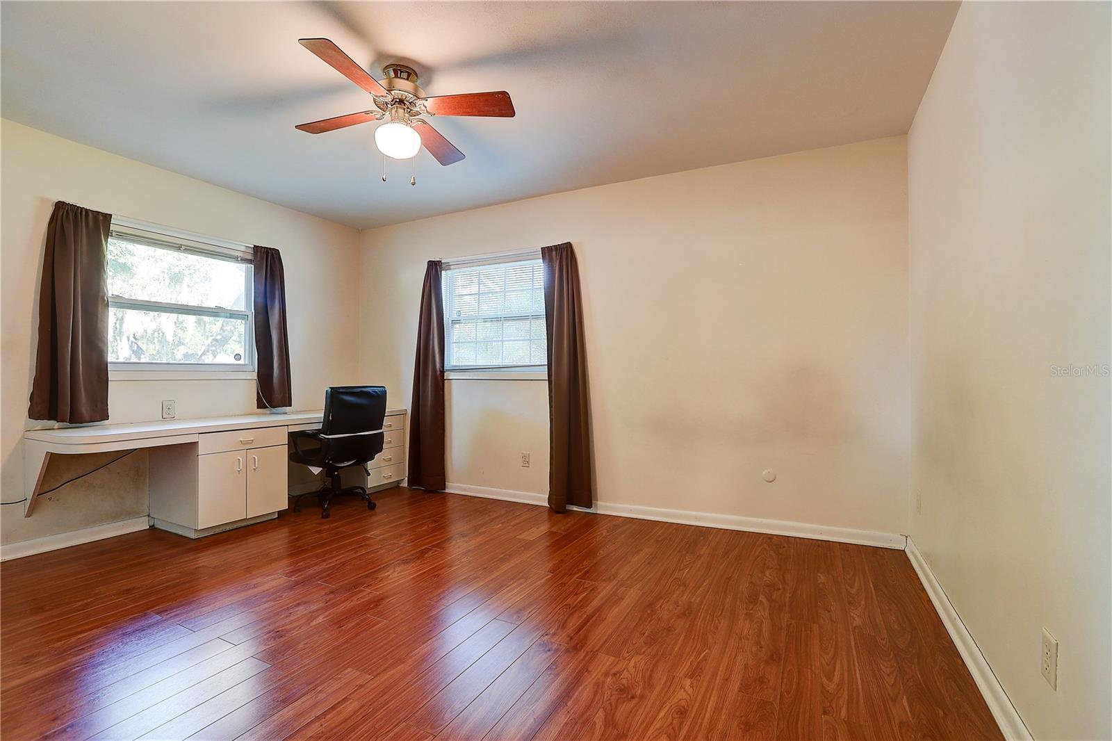 519 OAKHURST ST — photo 21