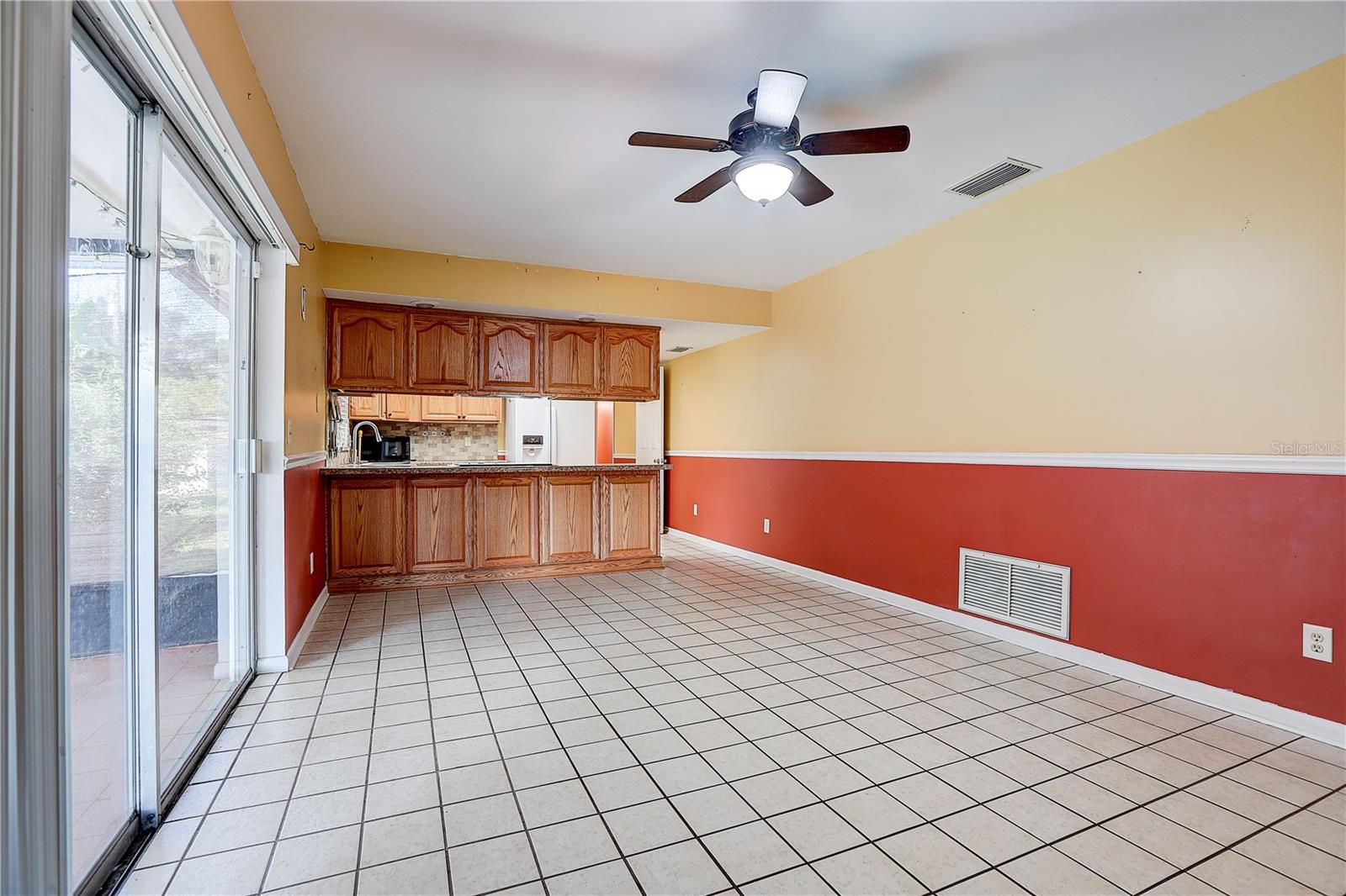 519 OAKHURST ST — photo 28
