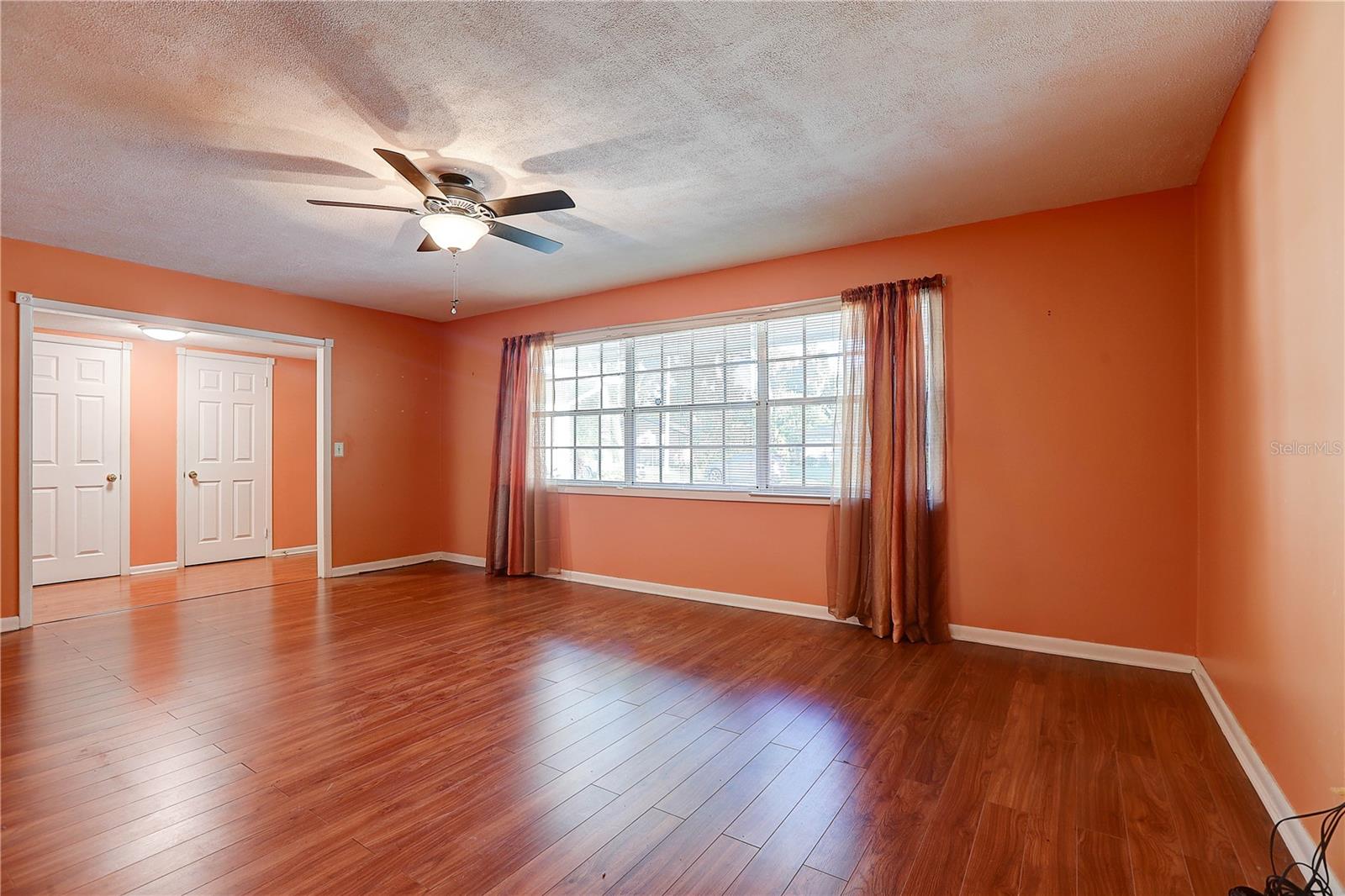519 OAKHURST ST — photo 14