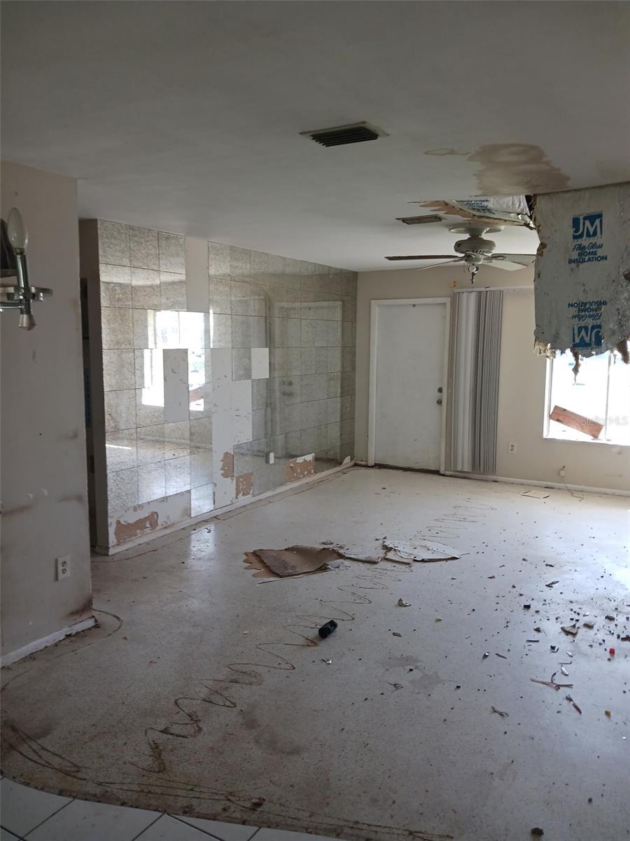 8402 FAY AVE — photo 7
