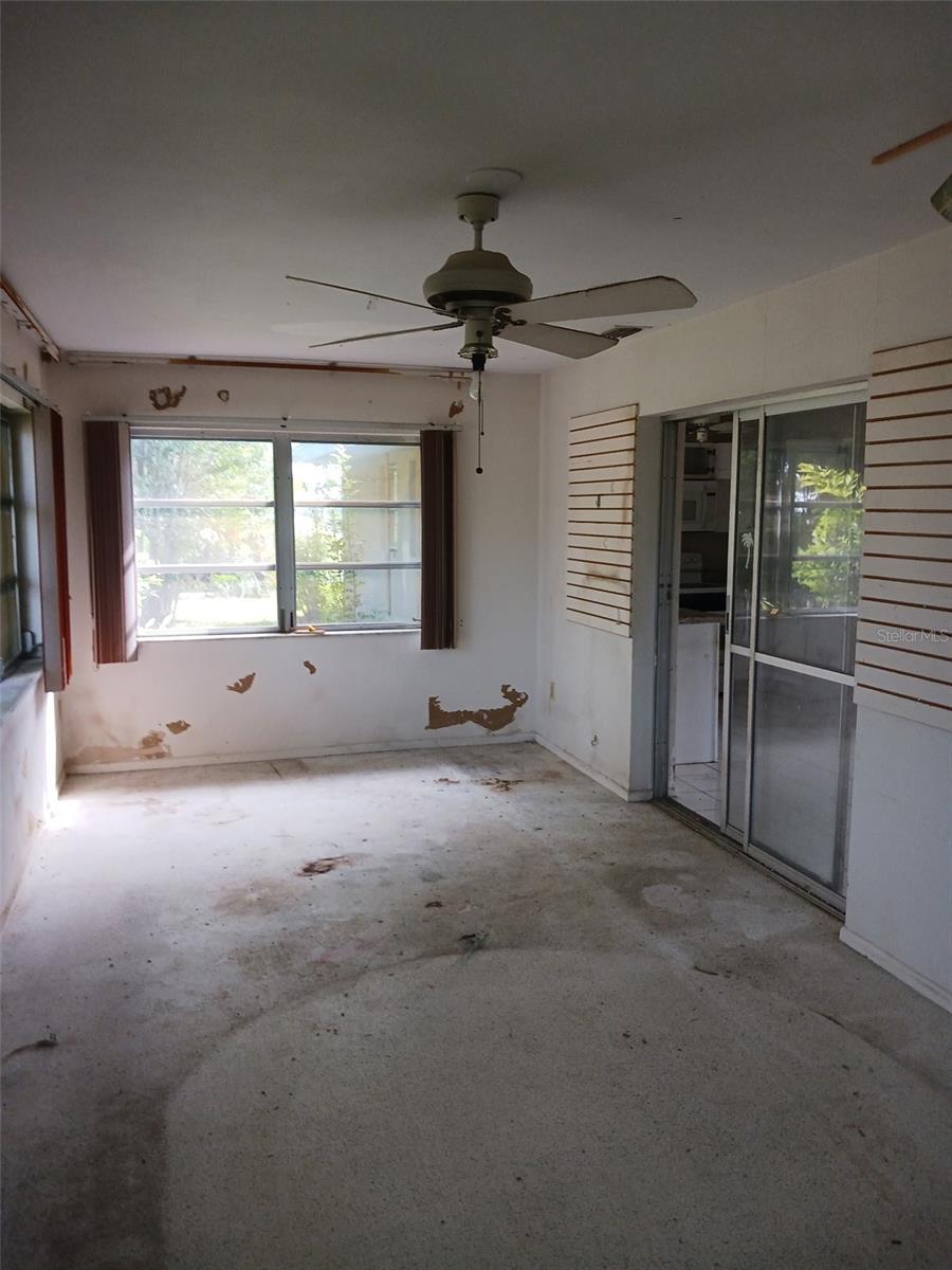 8402 FAY AVE — photo 23