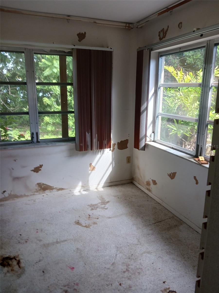 8402 FAY AVE — photo 21