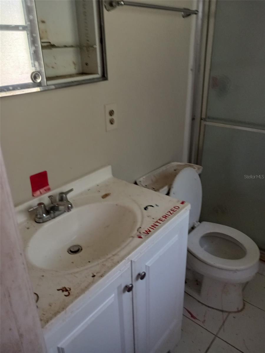 8402 FAY AVE — photo 18