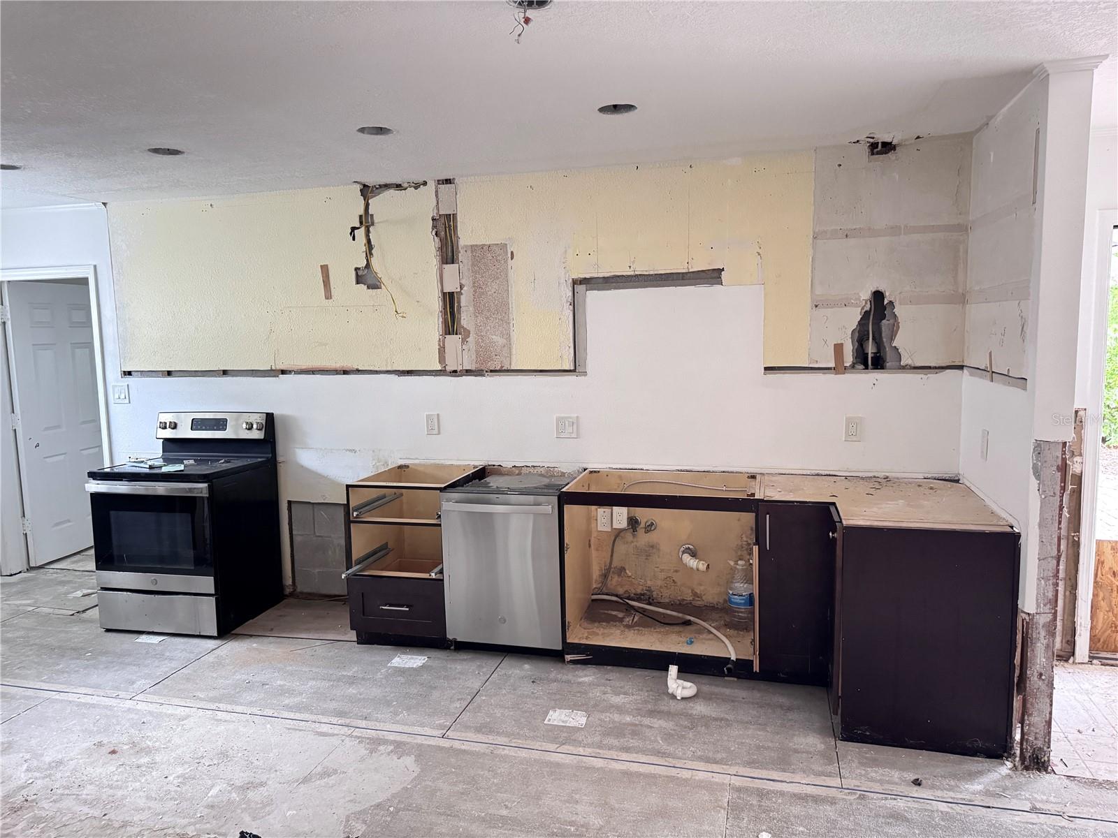3701 SHORE ACRES BLVD NE — photo 9