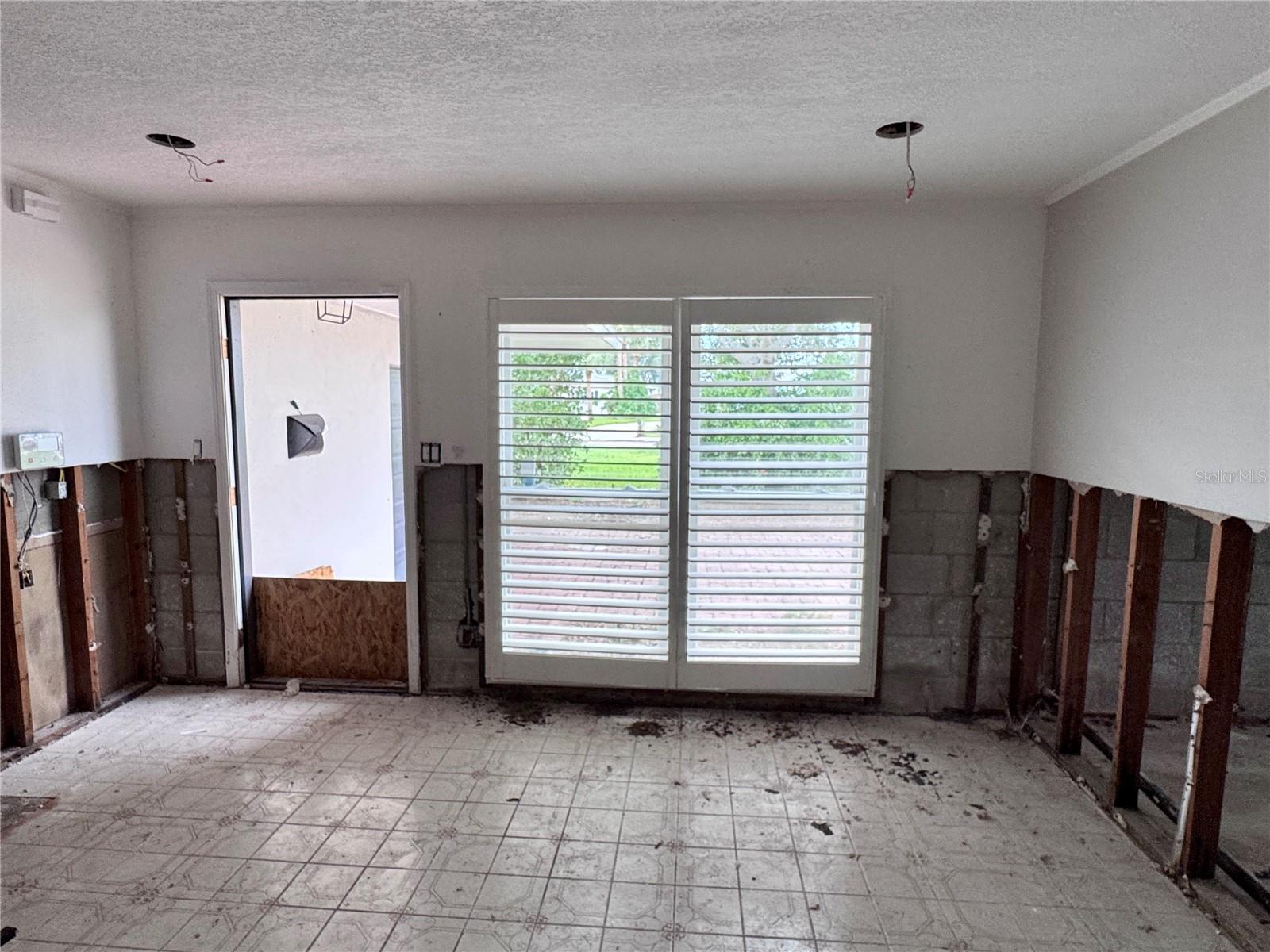3701 SHORE ACRES BLVD NE — photo 5