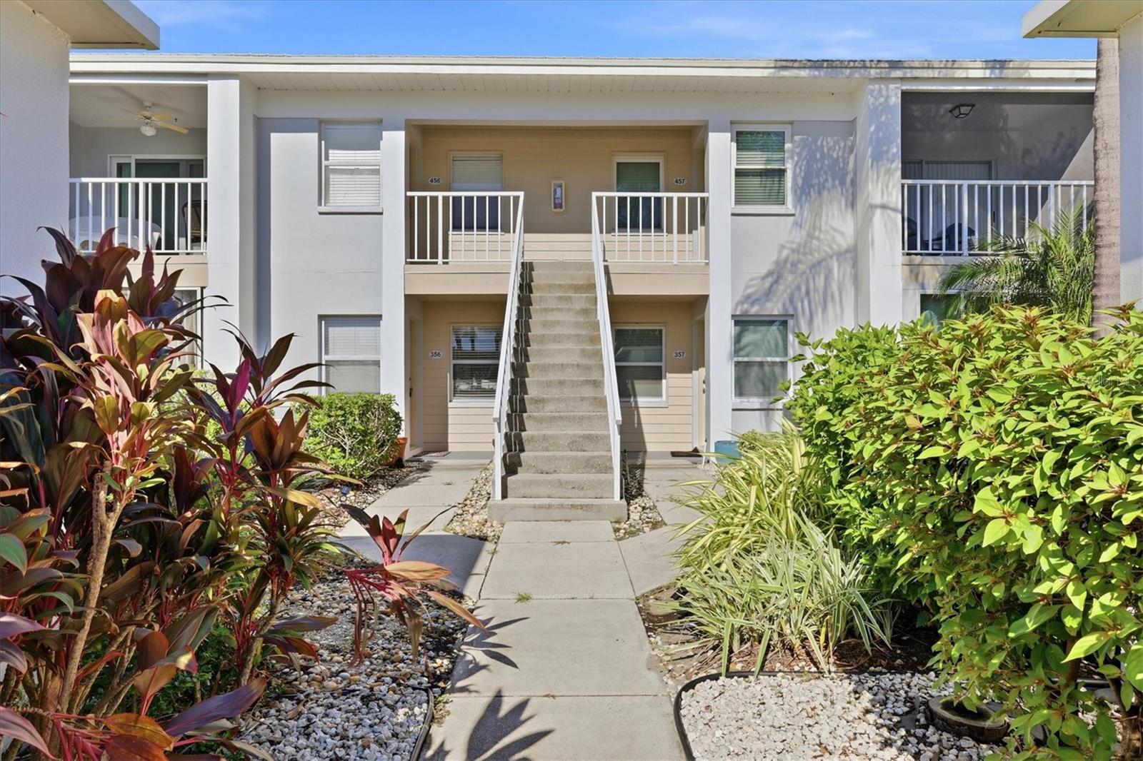 427 CERROMAR LN #356 — photo 3