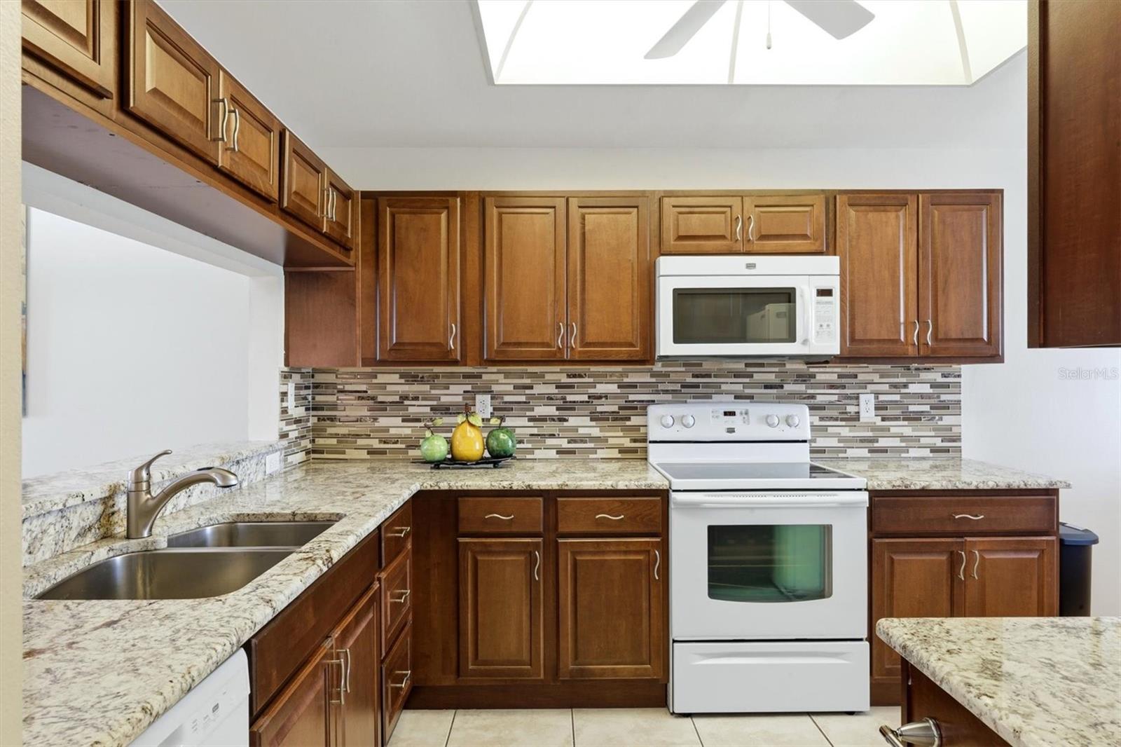 8750 OLDE HICKORY AVE #9209 — photo 12