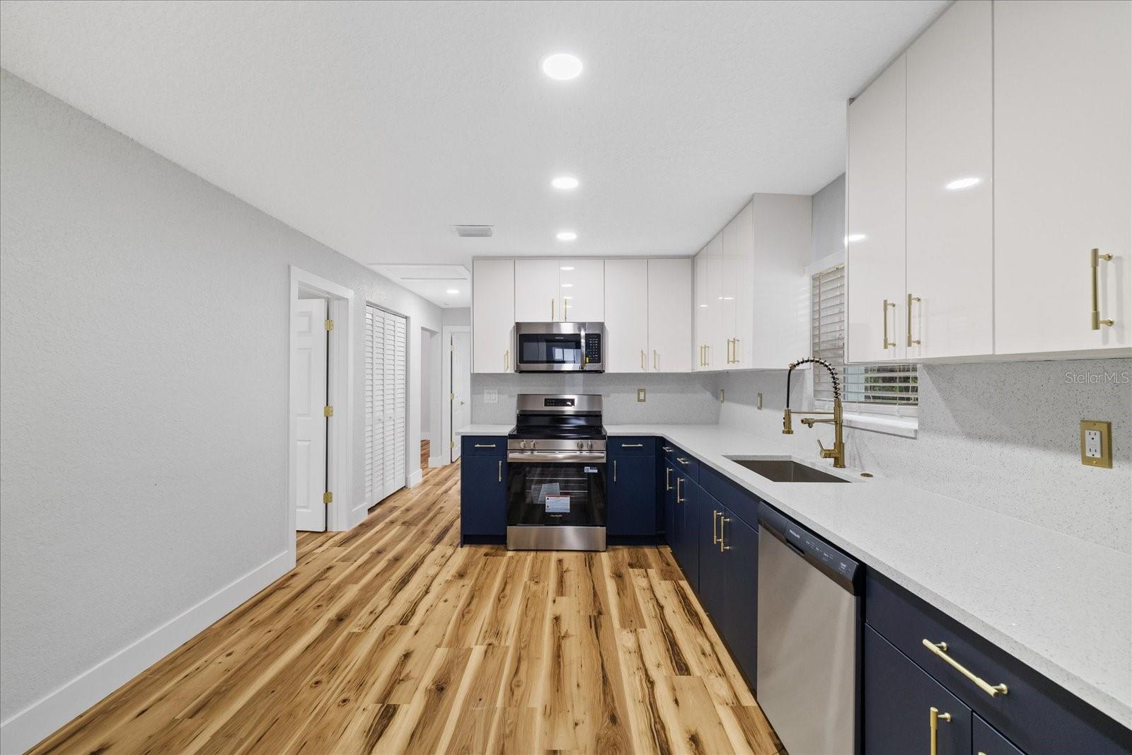 1217 E 24TH AVE — photo 18