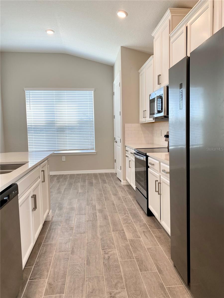 33879 ASTORIA CIR — photo 4