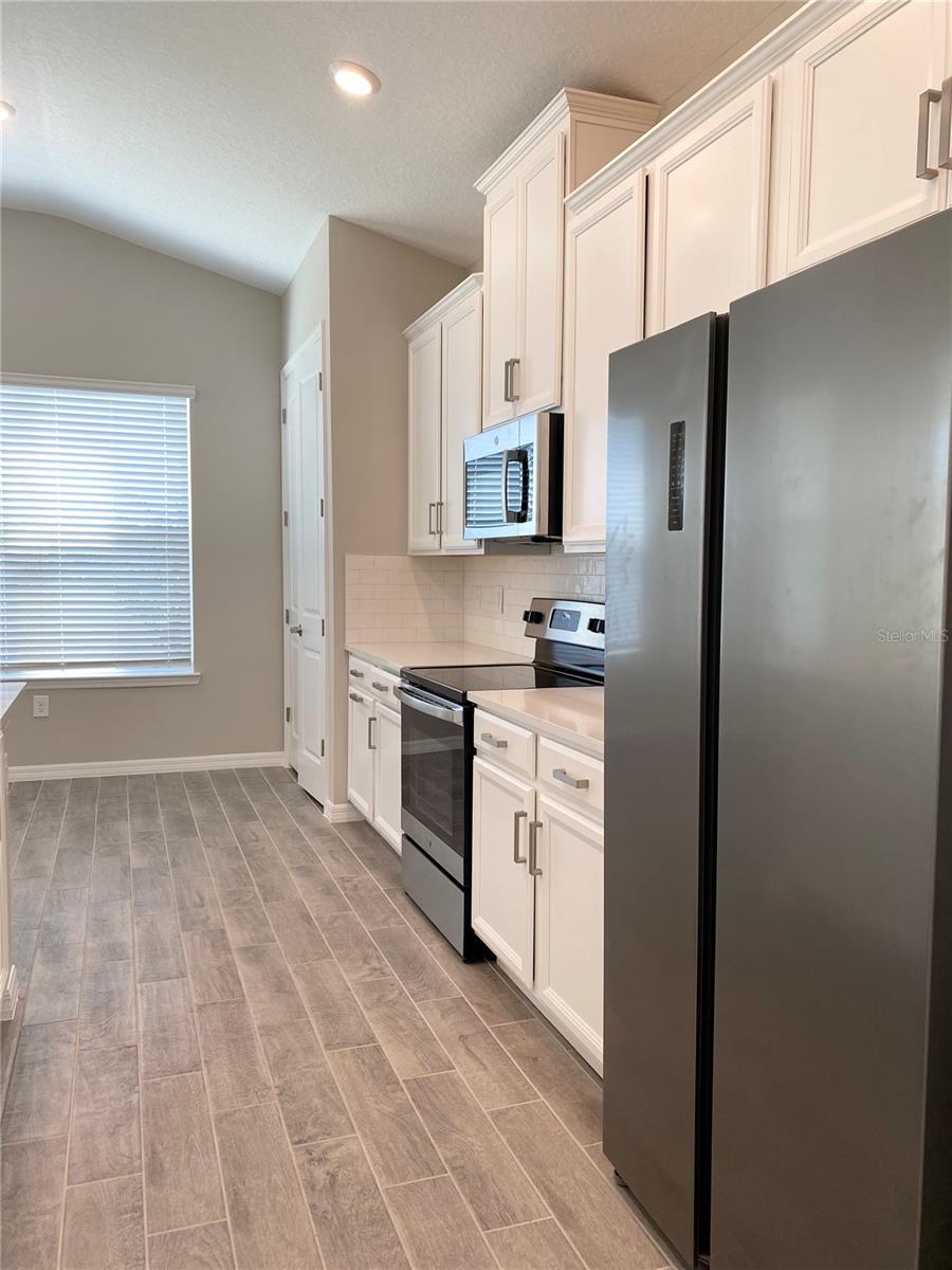 33879 ASTORIA CIR — photo 3