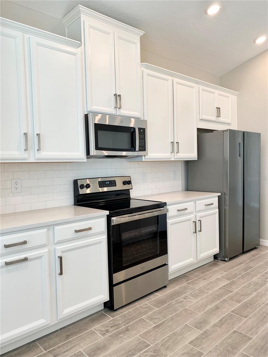 33879 ASTORIA CIR — photo 5