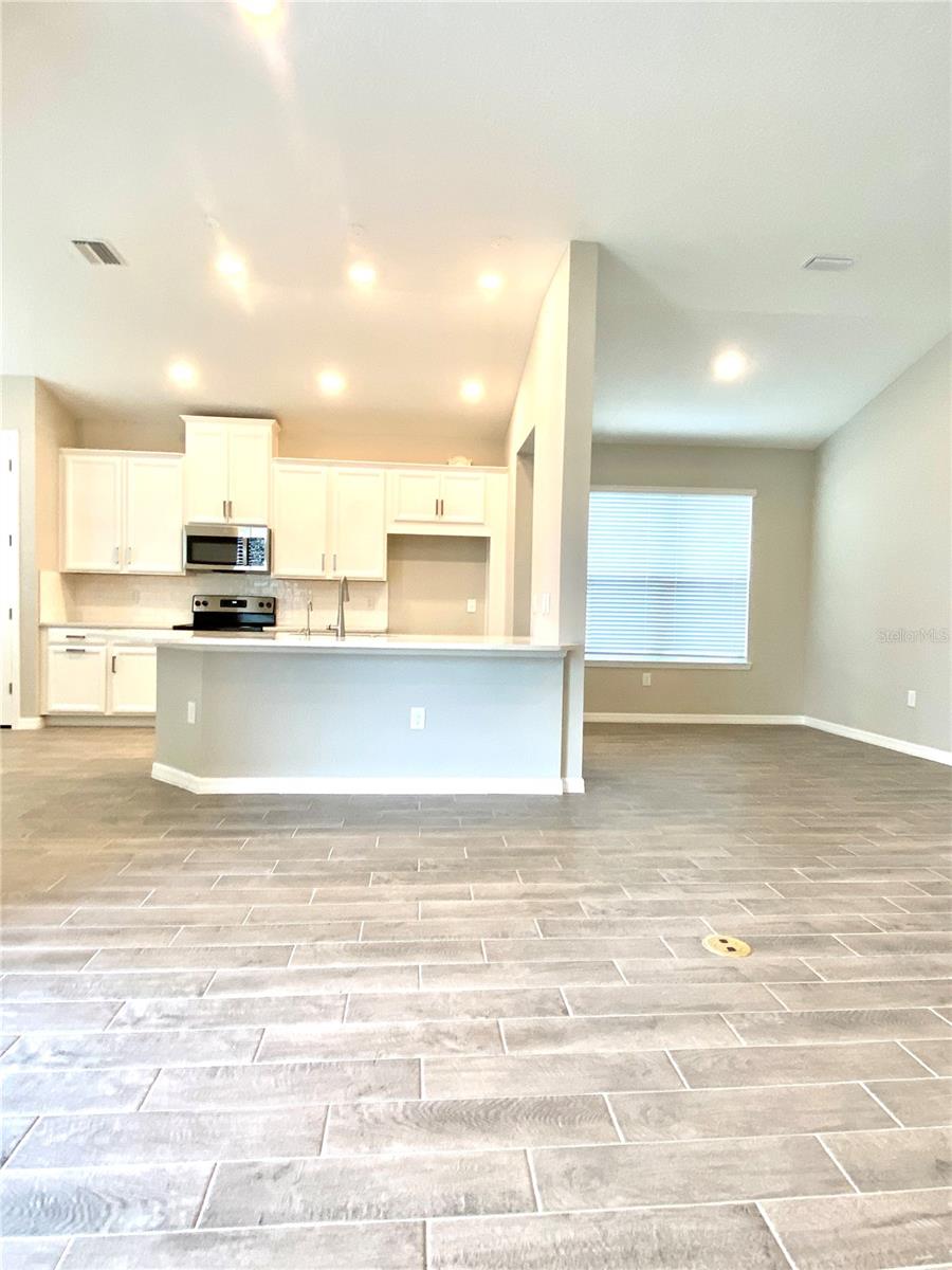 33879 ASTORIA CIR — photo 11