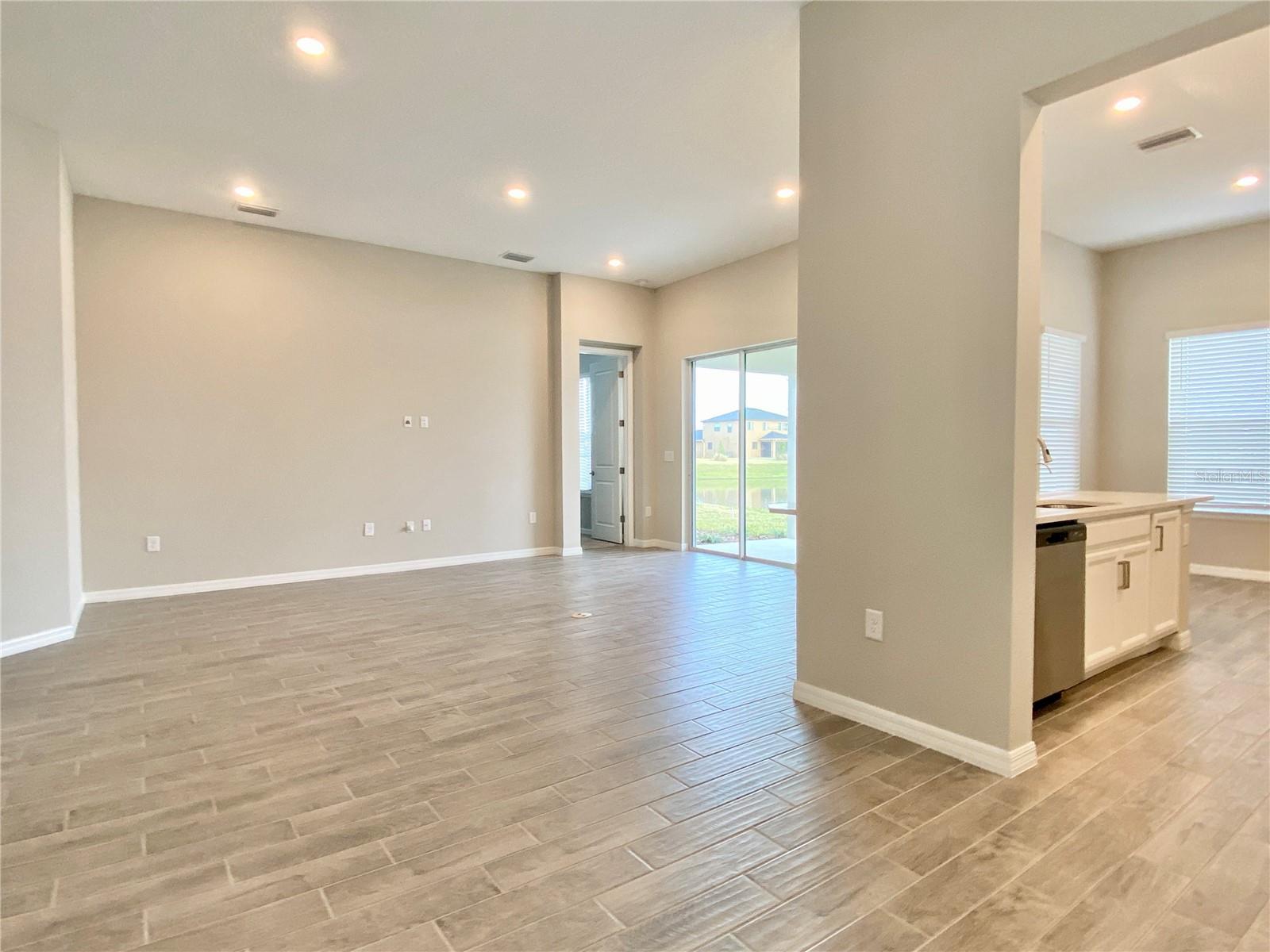33879 ASTORIA CIR — photo 26
