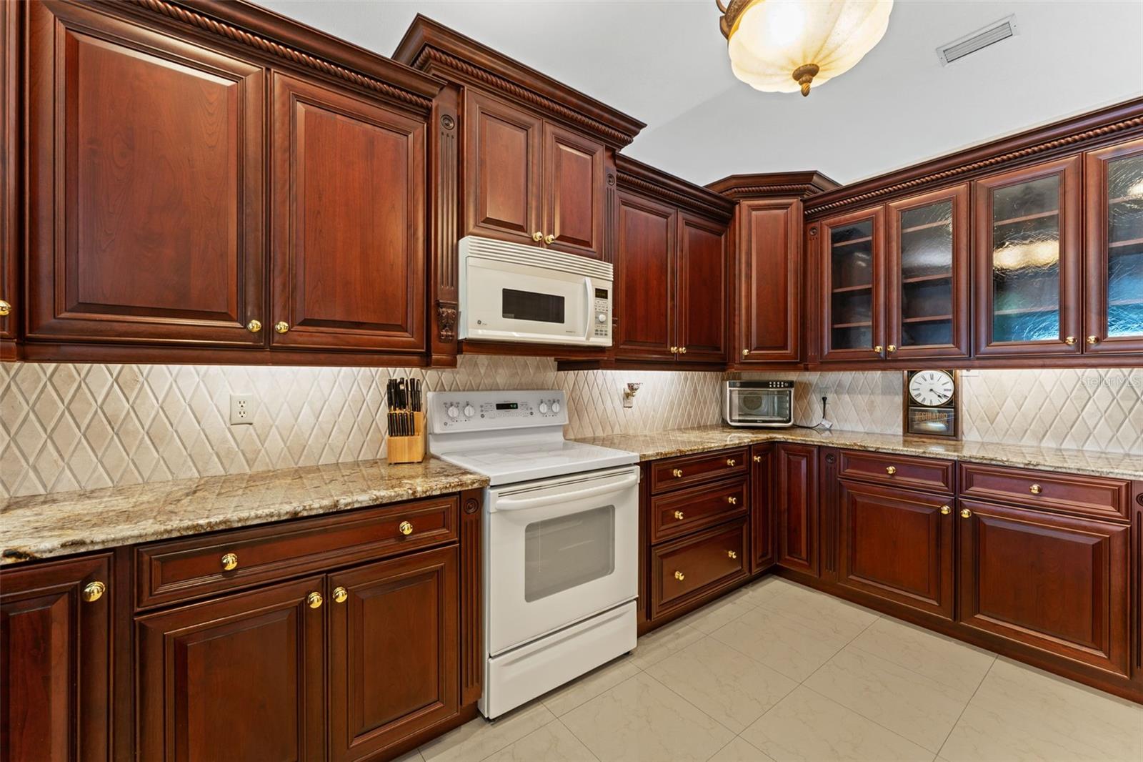 966 N DORAL LN — photo 20