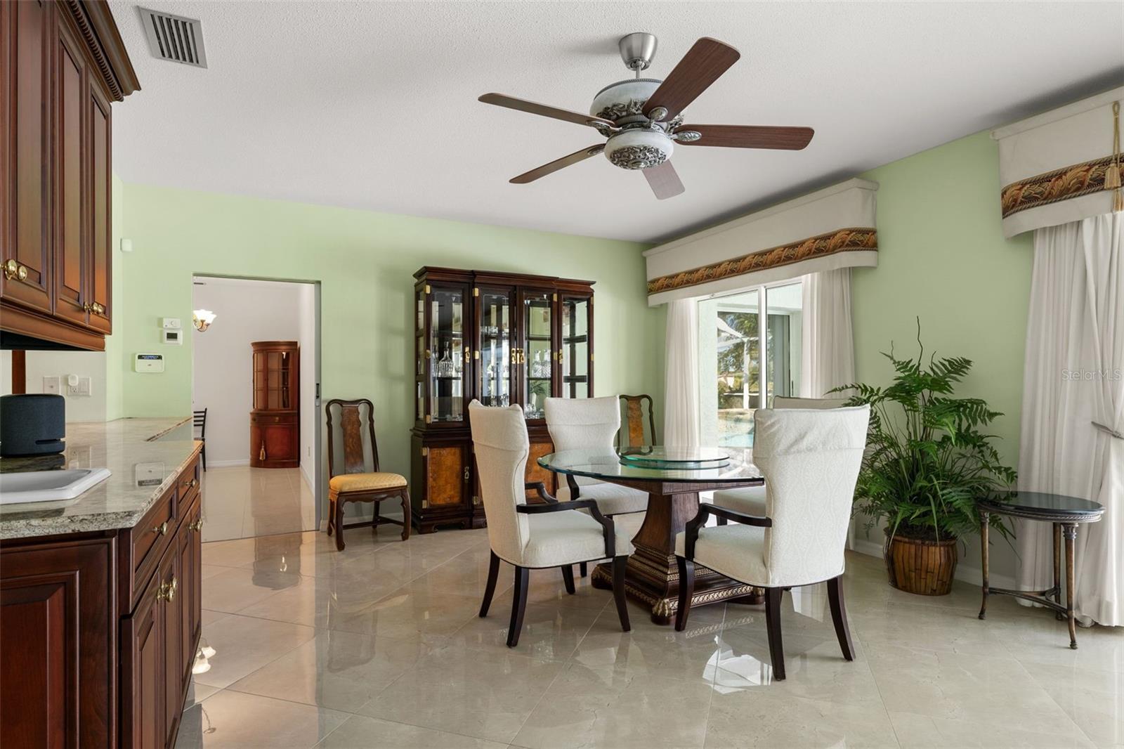 966 N DORAL LN — photo 27