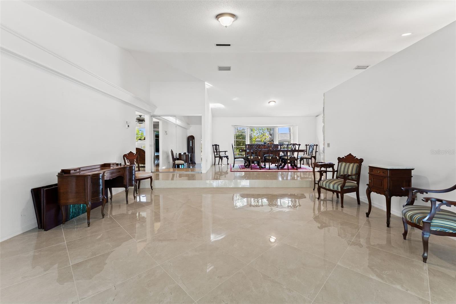 966 N DORAL LN — photo 15