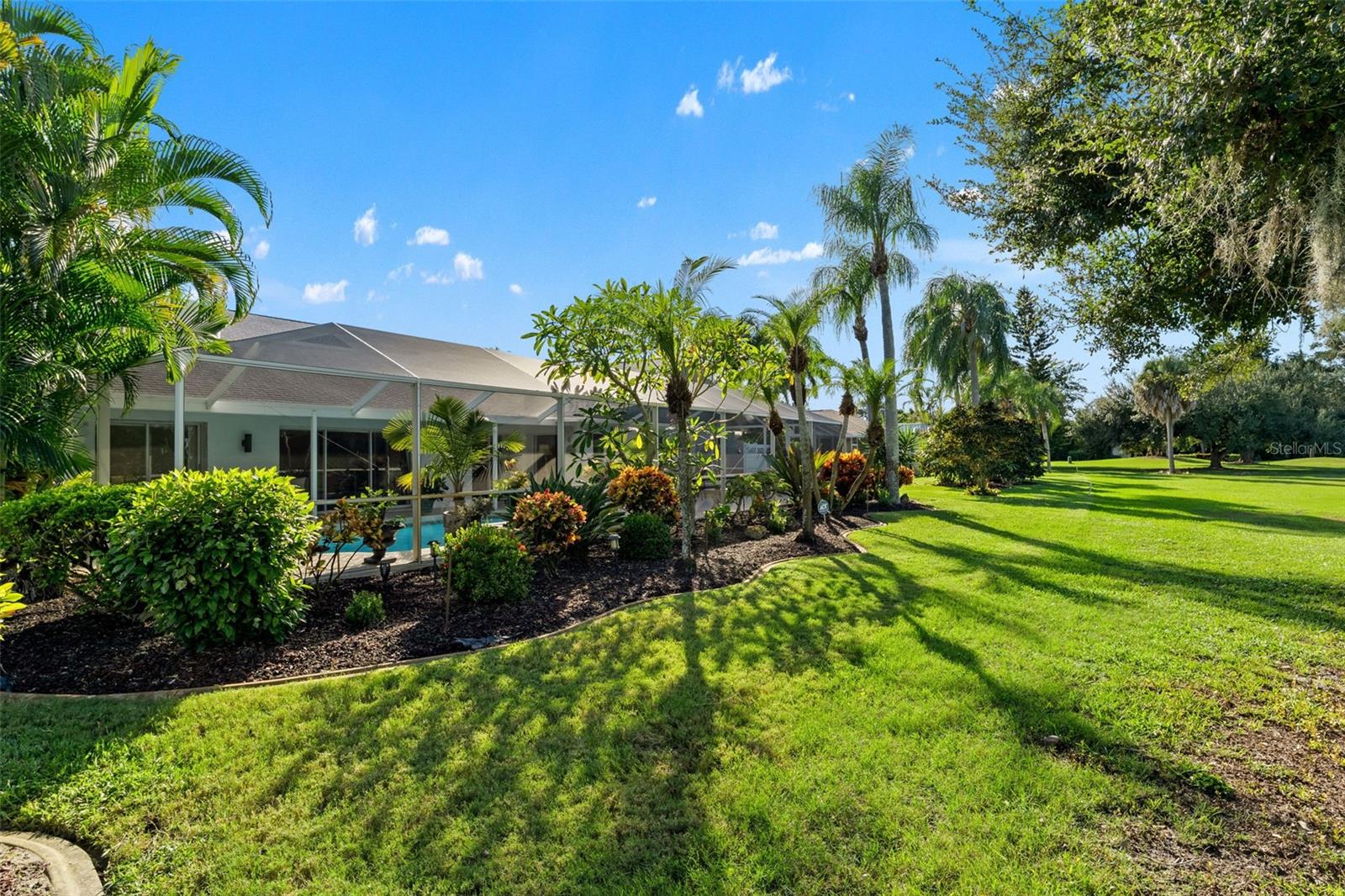966 N DORAL LN — photo 56
