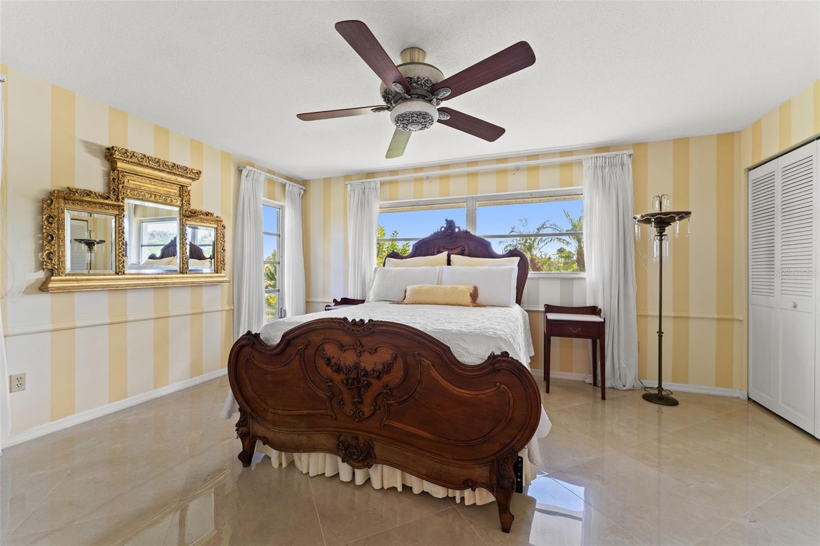 966 N DORAL LN — photo 42