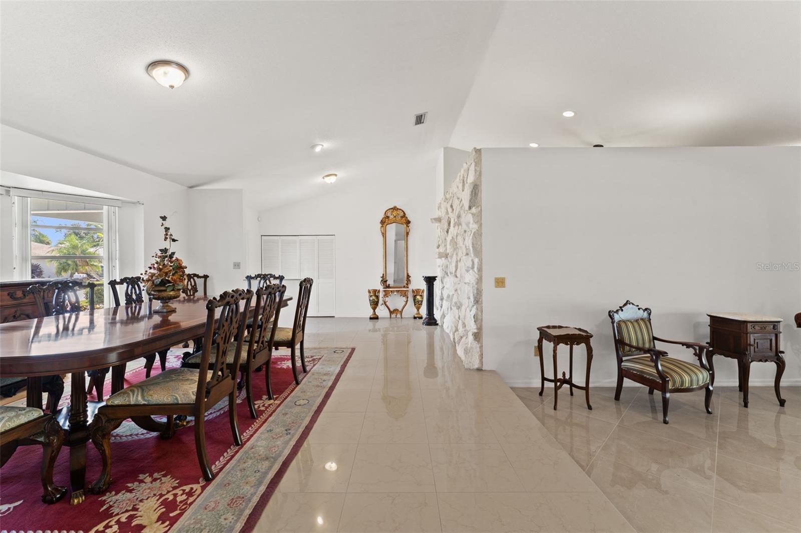 966 N DORAL LN — photo 12