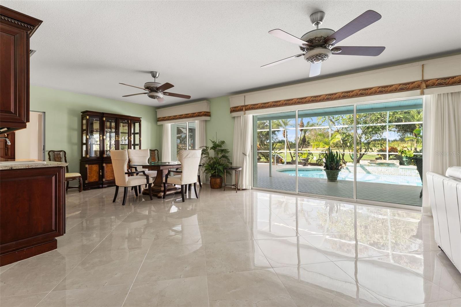 966 N DORAL LN — photo 28