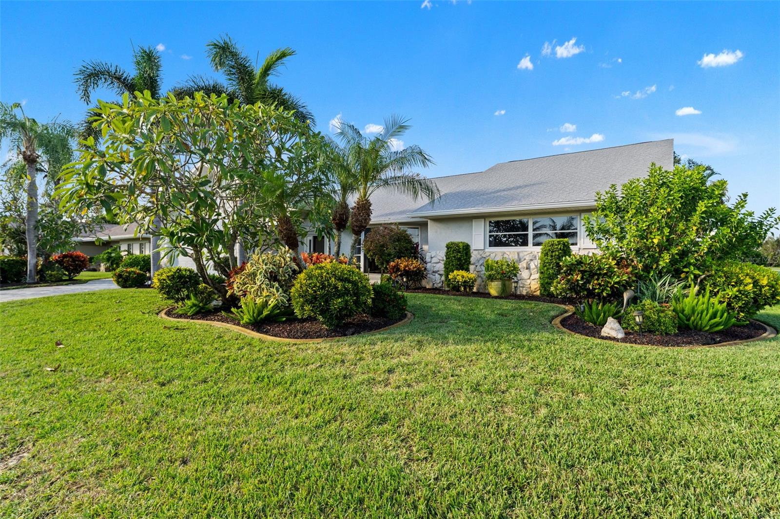 966 N DORAL LN — photo 5