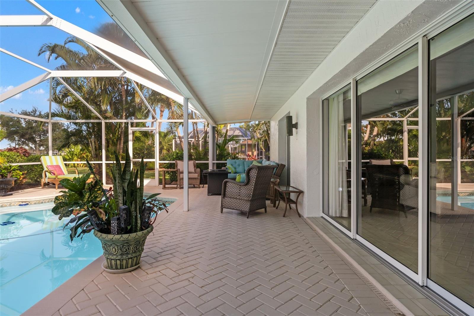 966 N DORAL LN — photo 50