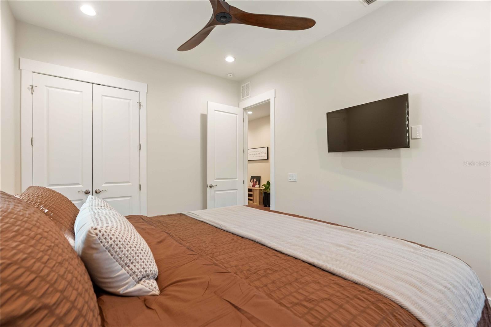 1413 BAYSHORE BLVD #2 — photo 39