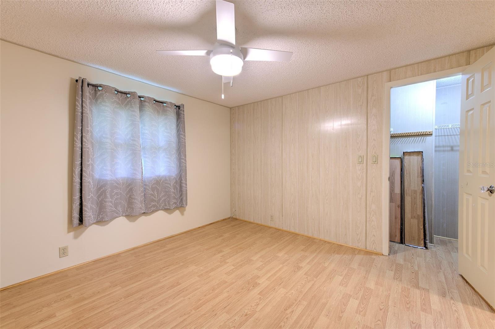 35207 MAKENZIE ST — photo 25