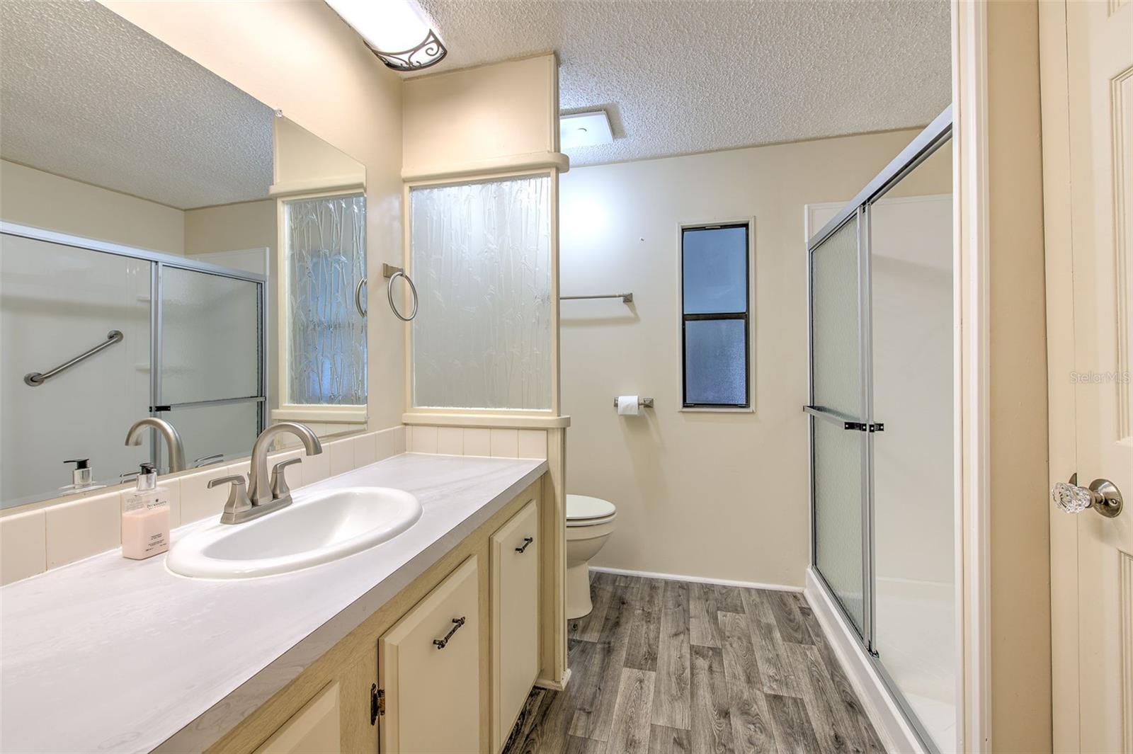 35207 MAKENZIE ST — photo 27