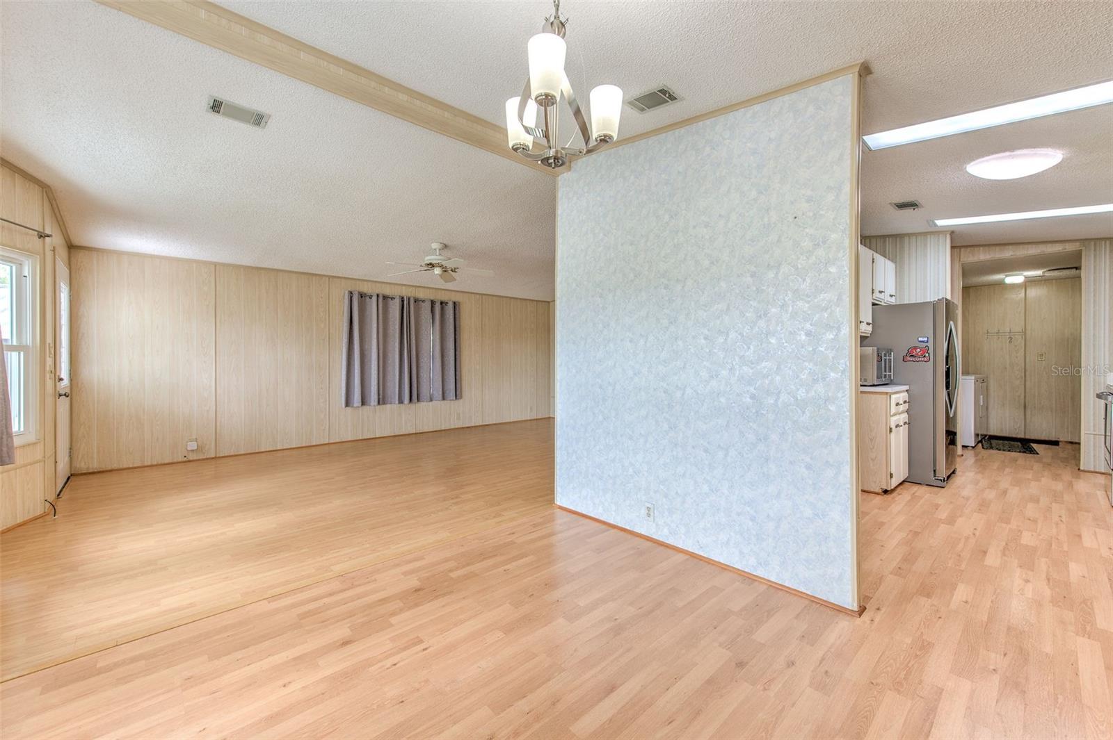 35207 MAKENZIE ST — photo 17
